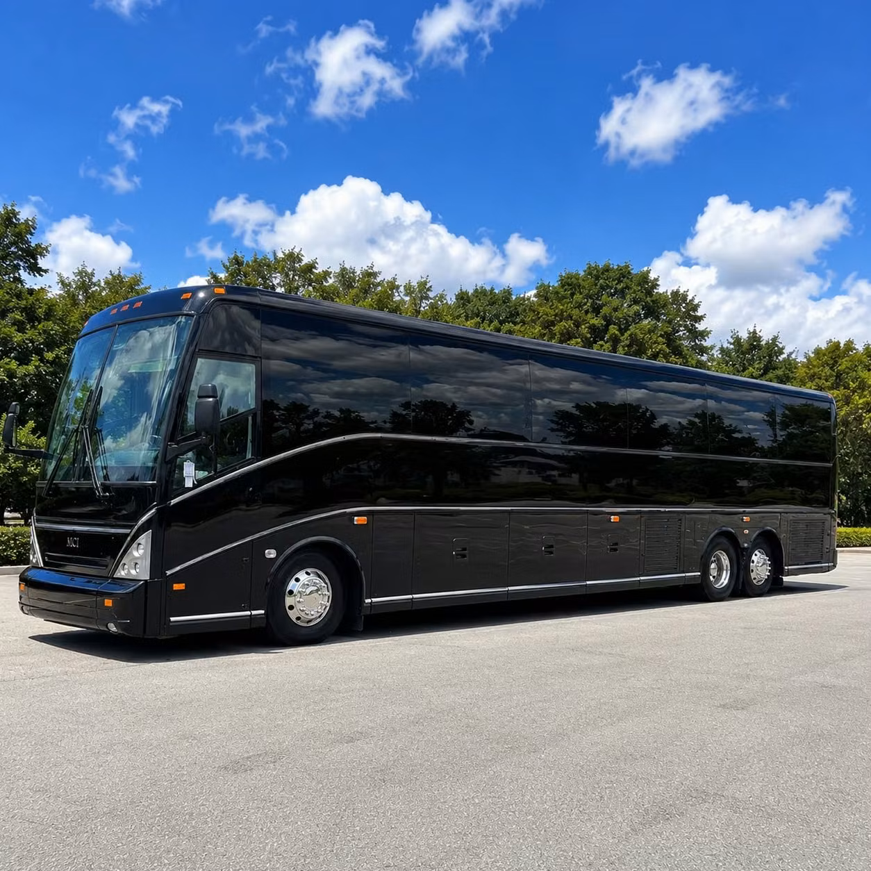 hampton wedding guest shuttles that keep your big day on schedule