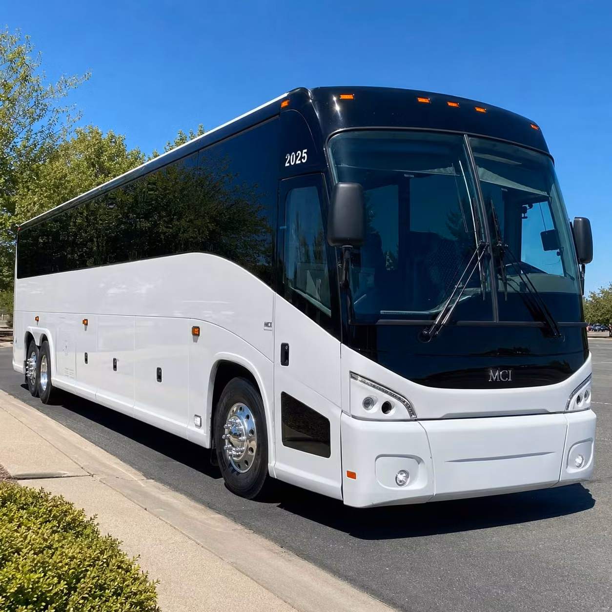party bus rentals for concerts at veterans united home loans amphitheater